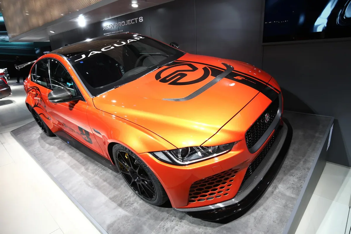 Jaguar XE SV Project 8