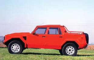 Znamy datę premiery Urusa. Lamborghini przypomina o LM002 — zdjęcie 3