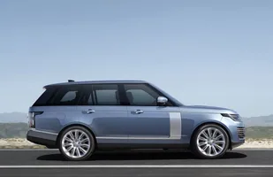 Range Rover P400e. Pierwsza hybryda — zdjęcie 3