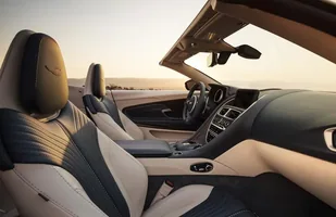 Aston Martin DB11 Volante — zdjęcie 8