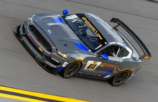 Ford Mustang GT4 w Europie — zdjęcie 2