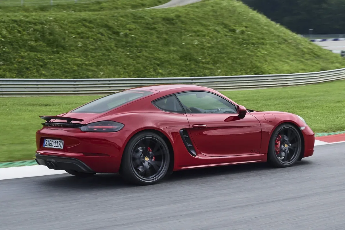 Porsche Cayman GTS