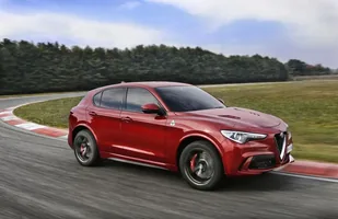 Alfa Romeo Stelvio Quadrifoglio już w sprzedaży — zdjęcie 1