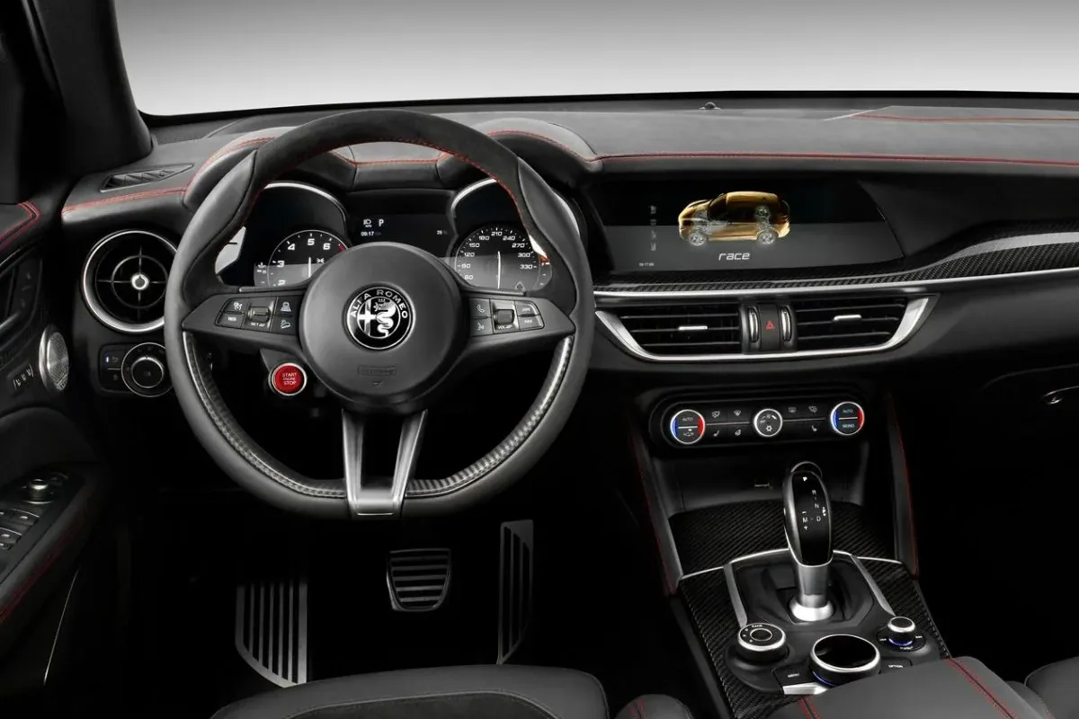 Alfa Romeo Stelvio Quadrifoglio