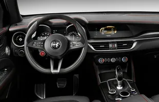 Alfa Romeo Stelvio Quadrifoglio już w sprzedaży — zdjęcie 3
