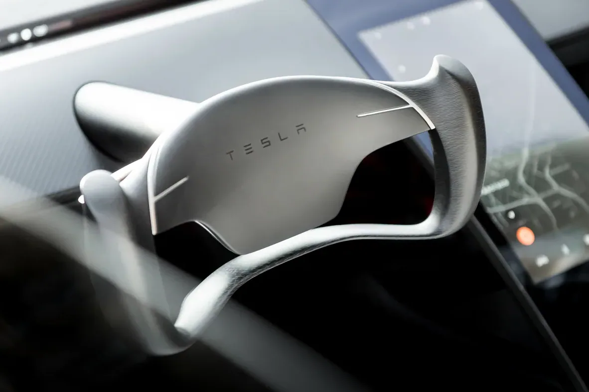 Prototypowa Tesla Roadster II