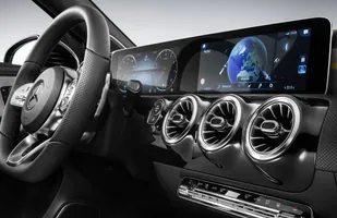Nowy Mercedes klasy A. Pierwsze zdjęcia — zdjęcie 1