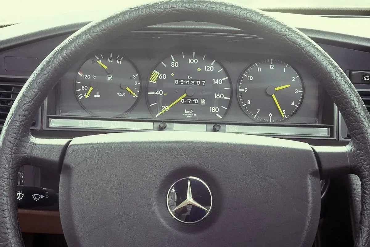 Mercedes-Benz 190 W201