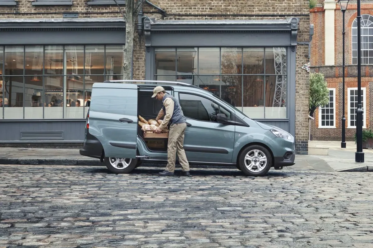 Nowy Transit Tourneo Connect