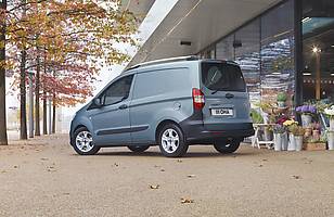 "Małe" Transity już po liftingu