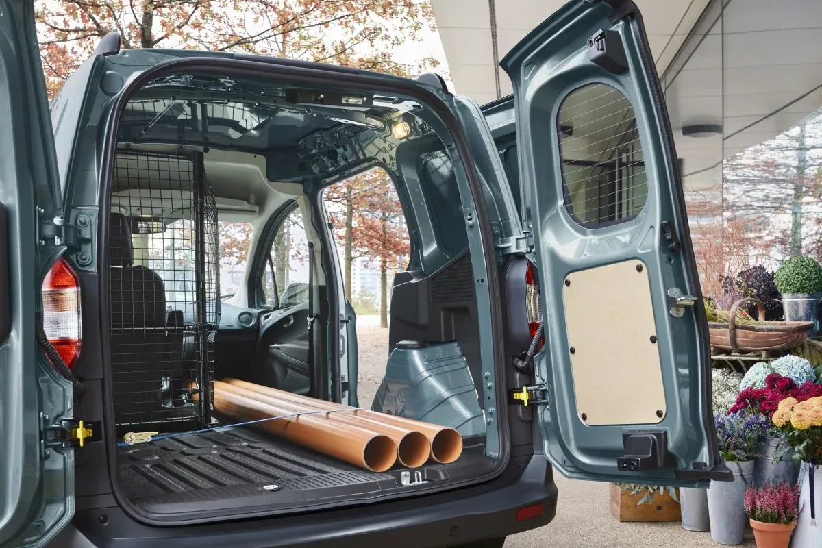 Nowy Transit Tourneo Connect