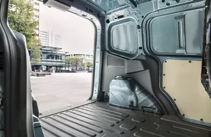"Małe" Transity już po liftingu — zdjęcie 8