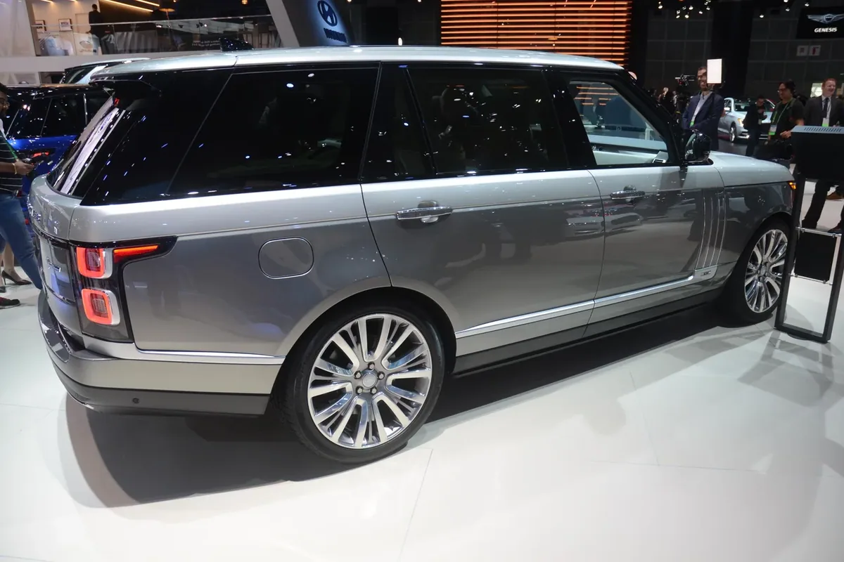 Range Rover SVAutobiography