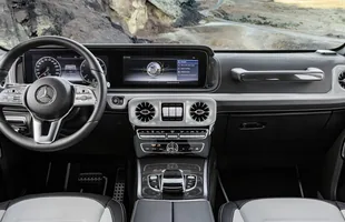 Mercedes G z nowym wnętrzem — zdjęcie 1