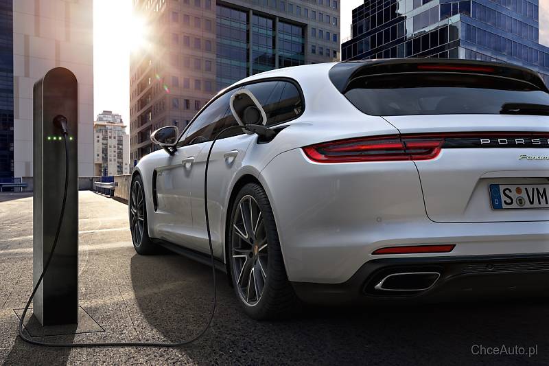 Porsche obrało kierunek na auta elektryczne