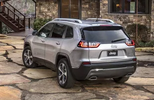 Jeep Cherokee po zmianach — zdjęcie 2