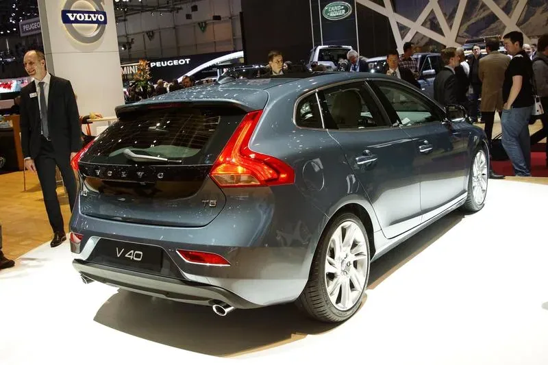 Volvo V40