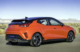 Hyundai Veloster II generacji — zdjęcie 9