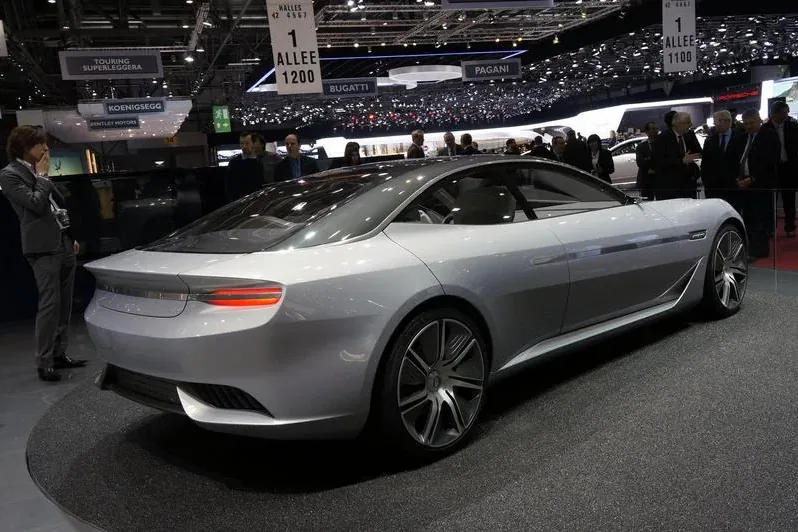 Pininfarina Cambiano