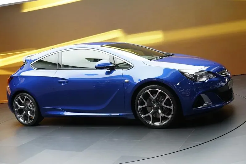 Opel Astra OPC