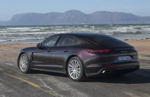 Porsche wyda miliardy na auta elektryczne — zdjęcie 7