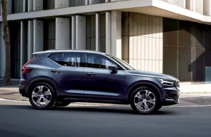 Volvo XC40 z silnikiem trzycylindrowym — zdjęcie 1