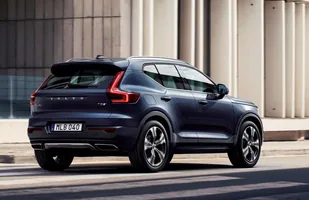 Volvo XC40 z silnikiem trzycylindrowym — zdjęcie 6