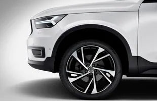 Volvo XC40 z tytułem Car of the Year 2018 — zdjęcie 7