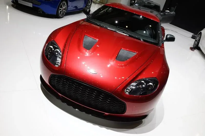 Aston Martin V12 Zagato