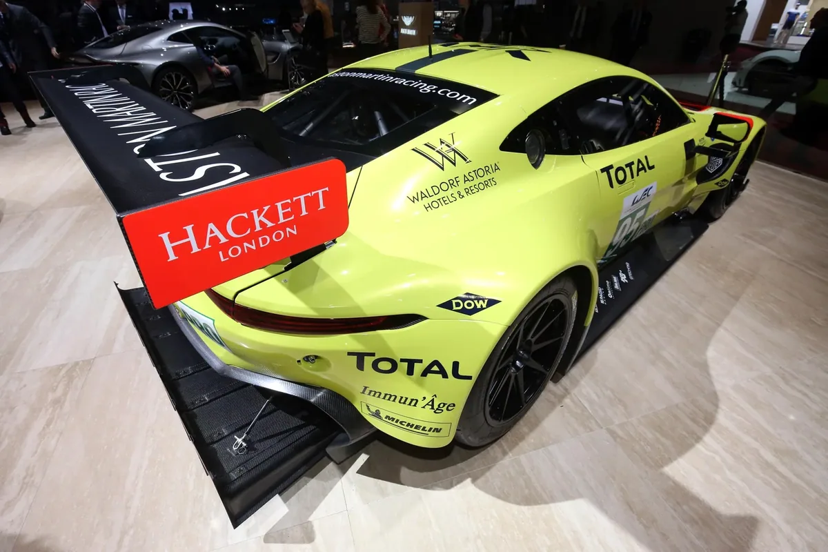 Aston Martin Valkyrie AMR Pro