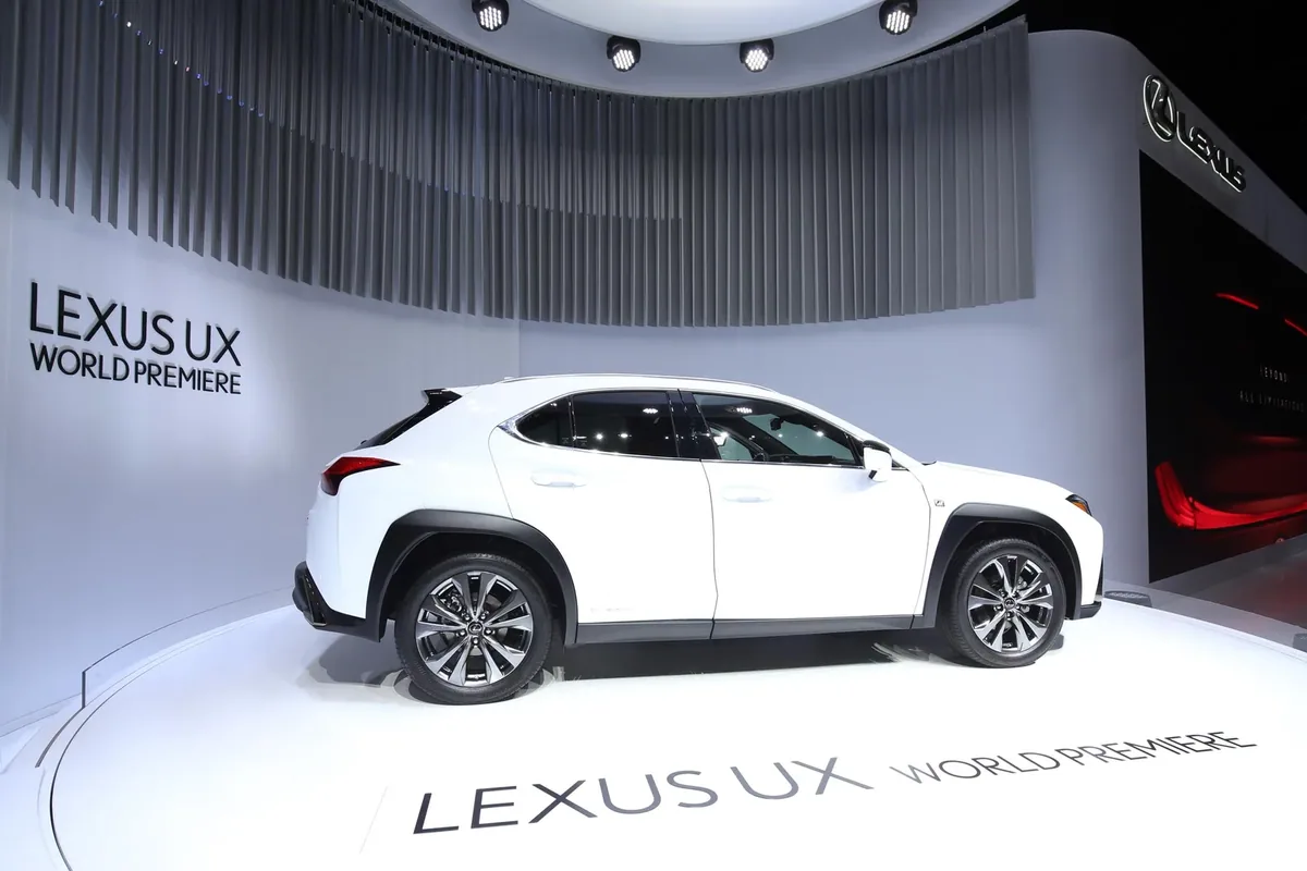 Lexus UX