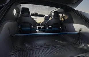 Porsche Mission E Cross Turismo — zdjęcie 3