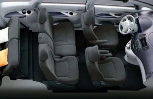 Używane: Mitsubishi Grandis — zdjęcie 5
