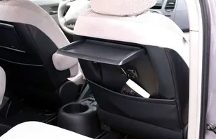 Używane: Mitsubishi Grandis — zdjęcie 8