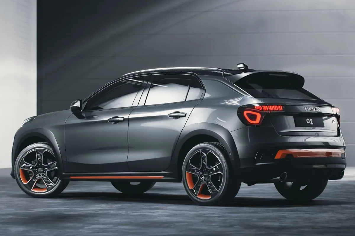 Lynk & Co 02