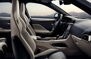 Jaguar F-Pace SVR
