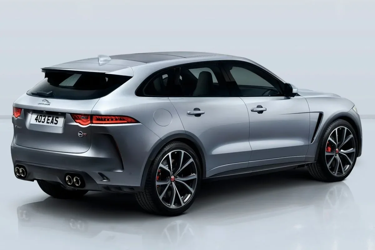 Jaguar F-Pace SVR