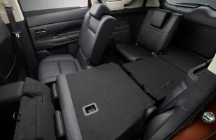 Mitsubishi Outlander po raz trzeci — zdjęcie 2