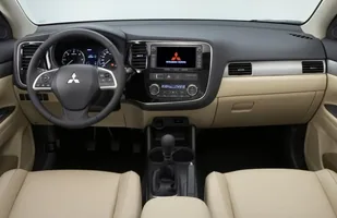 Mitsubishi Outlander po raz trzeci — zdjęcie 4