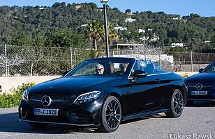 Mercedesy na Ibizie
