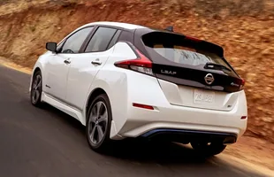 Nissan Leaf rozbity. Jaki wynik? — zdjęcie 4