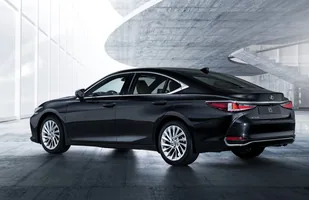 Nowy Lexus ES oficjalnie — zdjęcie 5