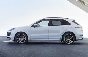 Porsche Cayenne III jako hybryda plug-in — zdjęcie 2
