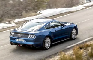 Ford Mustang po modernizacji — zdjęcie 3