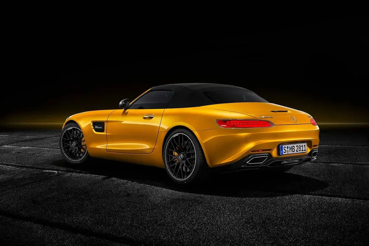 Mercedes AMG GT S Roadster