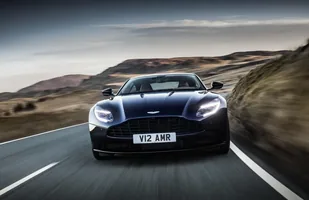 Aston Martin DB11 AMR — zdjęcie 7