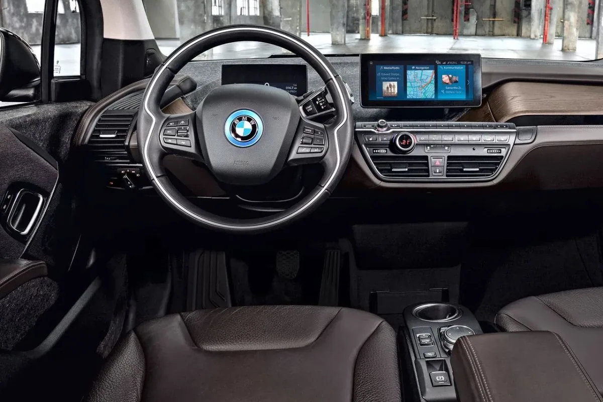 BMW i3s