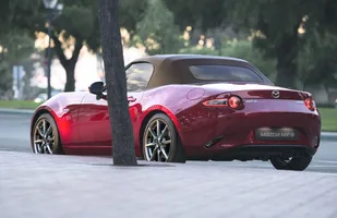 Mazda MX-5 po modernizacji — zdjęcie 2