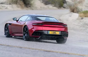 Aston Martin DBS Superleggera — zdjęcie 2