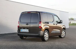 Nowy Opel Combo, Peugeot Partner i Citroen Berlingo — zdjęcie 2